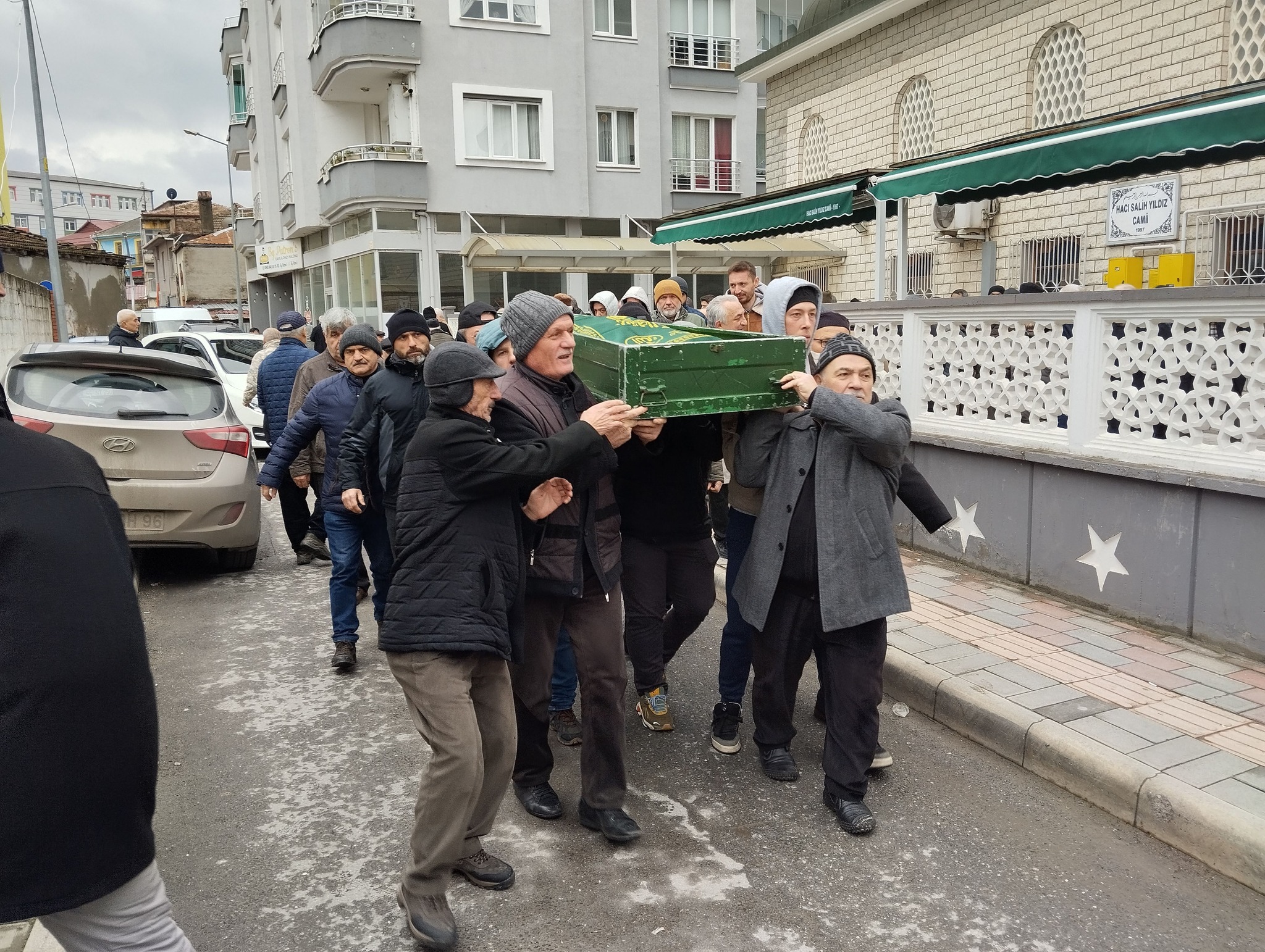 Adnan Oflu Son Yolculuğuna Uğurlandı (4)