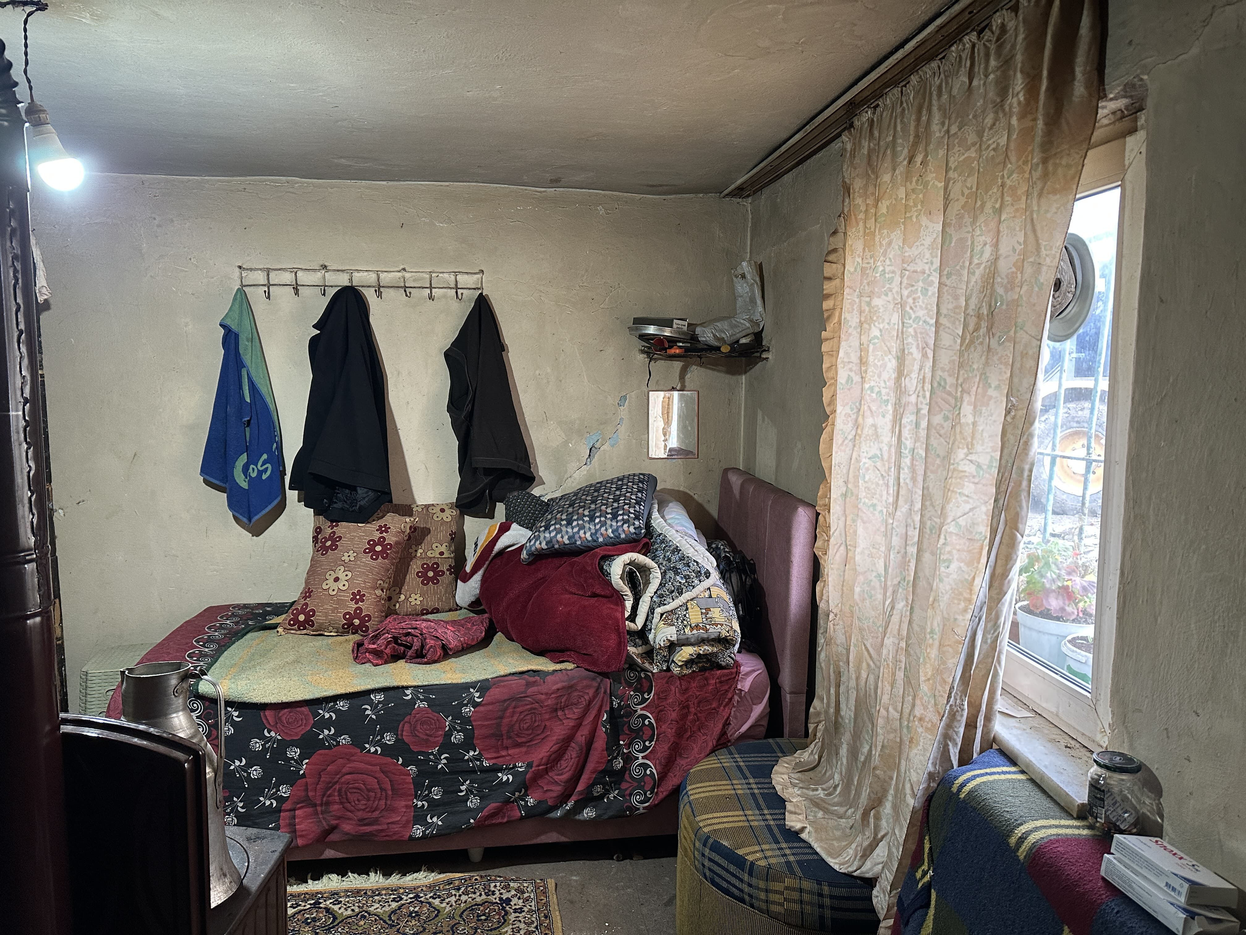 Alaçam’da Belediye Ve Kaymakamlık İş Birliğiyle Yılmaz Şakara’ya (52) Yeni Ev Yapılıyor 11