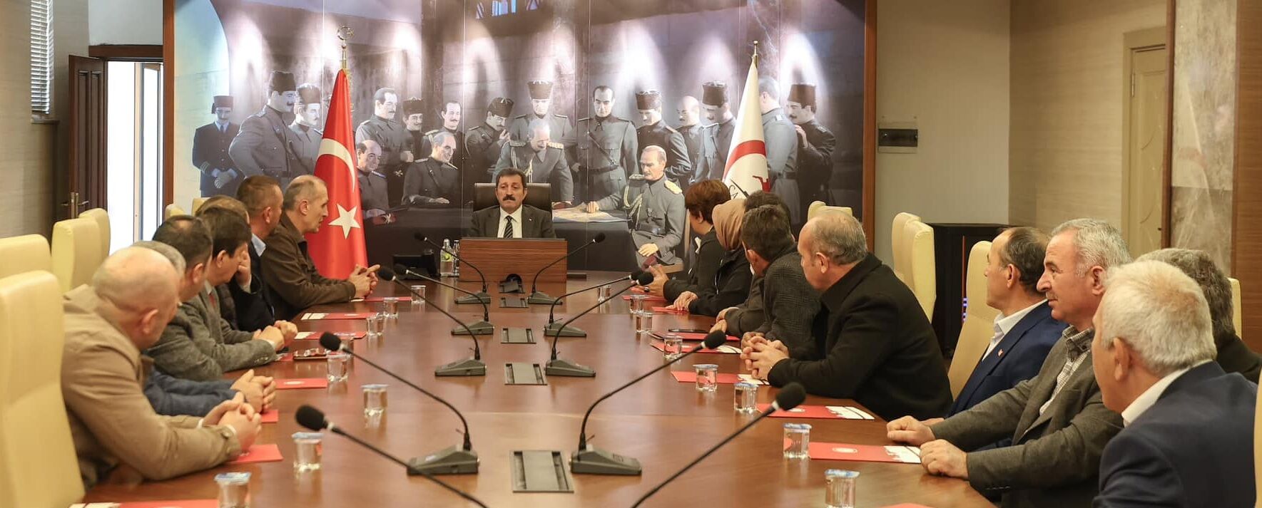 Atakum Muhtarlar Derneği, Samsun Valisi Orhan Tavlı’yı Ziyaret Etti (1)
