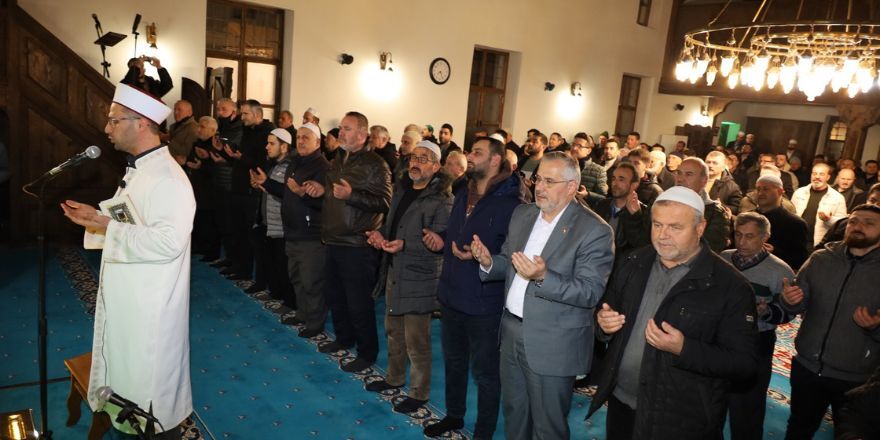 Bafra’da Berat Kandili Manevi Atmosfer İçinde İdrak Edildi (6)