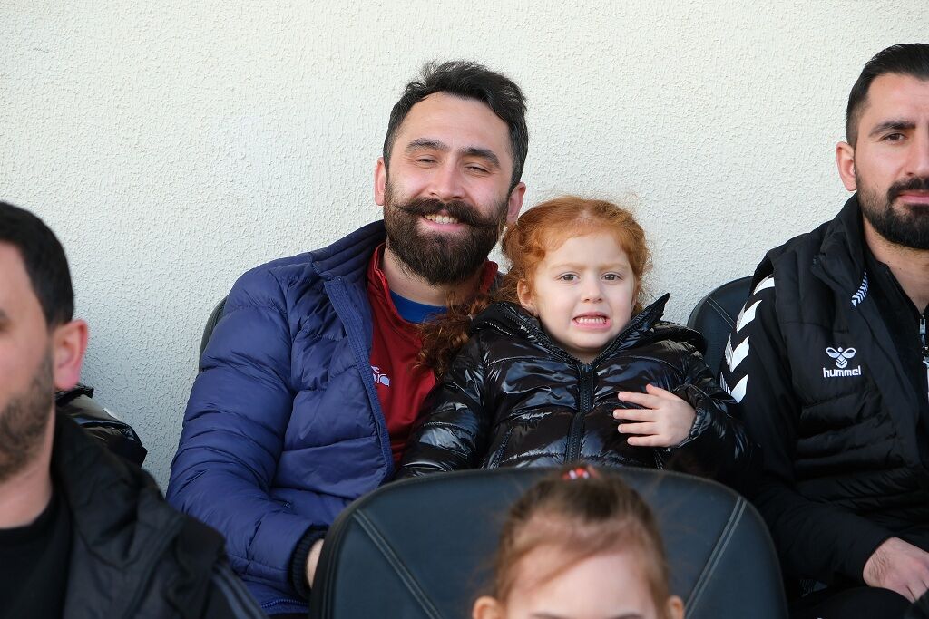 Bafraspor'a Gönül Veren Minikler Tribündeki Yerini Aldı (1)