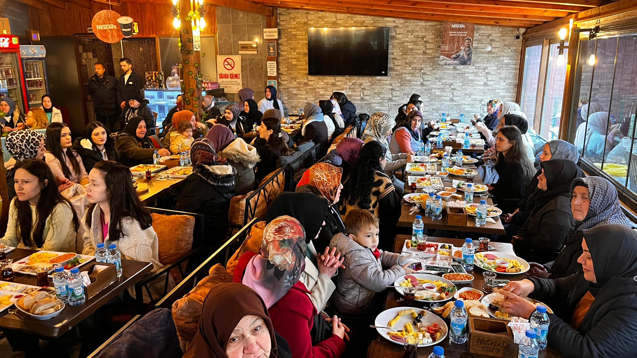 Büyük Birlik Partisi Salıpazarı'nda Kahvaltı Programı Düzenledi (2)