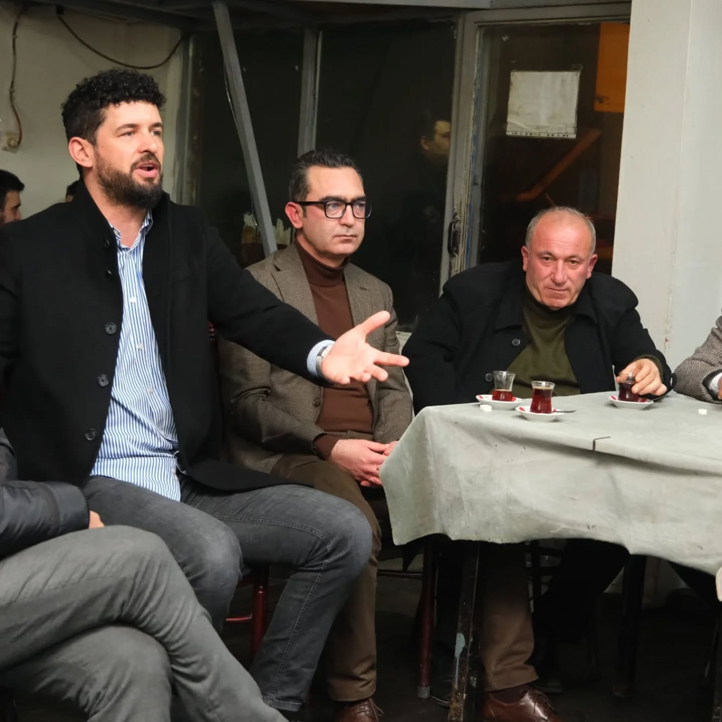 Chp Bafra İlçe Başkanı Serkan Dönüm Ve Meclis Üyeleri Mahalle Ziyaretinde Bulundu (6)