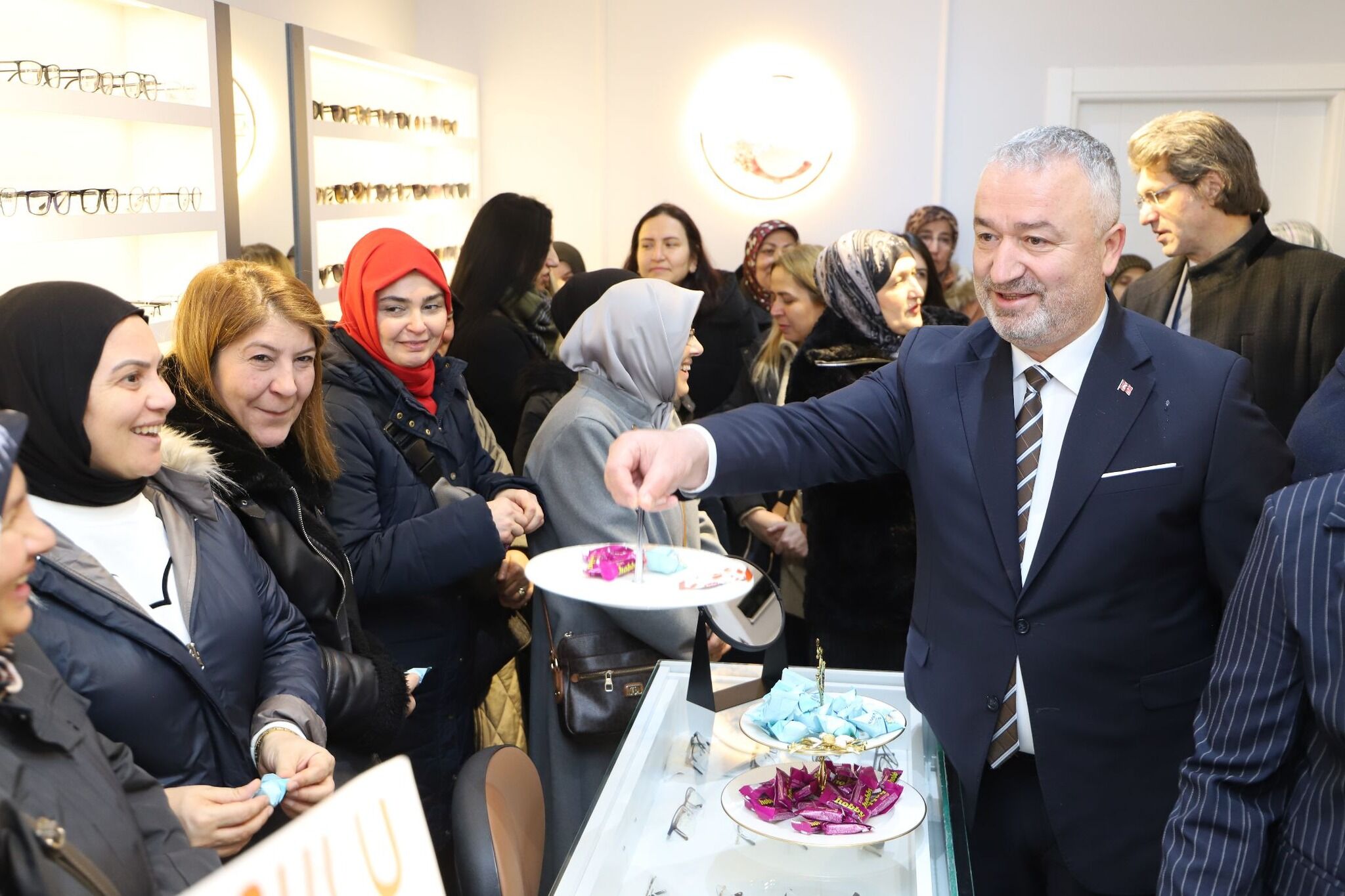 Çiğdem Optik 19 Mayıs’ta Hizmete Açıldı Geniş Katılımla Görkemli Açılış (5)