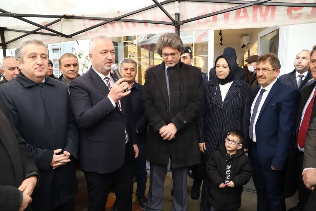 Çiğdem Optik 19 Mayıs’ta Hizmete Açıldı Geniş Katılımla Görkemli Açılış (8)