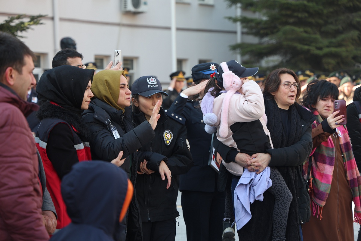 Kazada Şehit Olan Polis Memuru Memleketine Uğurlandı (1)