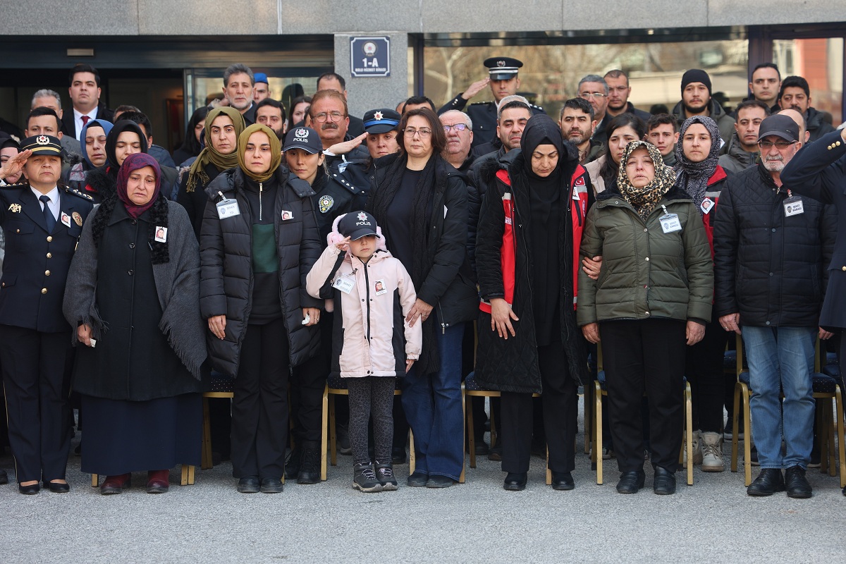 Kazada Şehit Olan Polis Memuru Memleketine Uğurlandı (3)