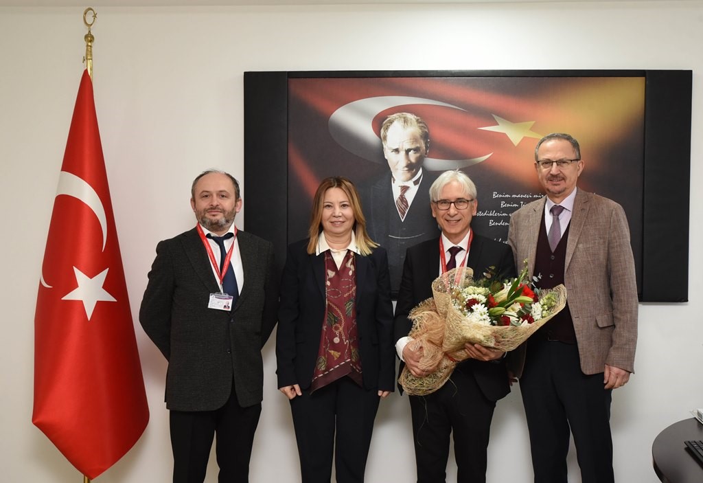 Omü Tıp Fakültesi Dekanlığında Görev Değişimi (1)