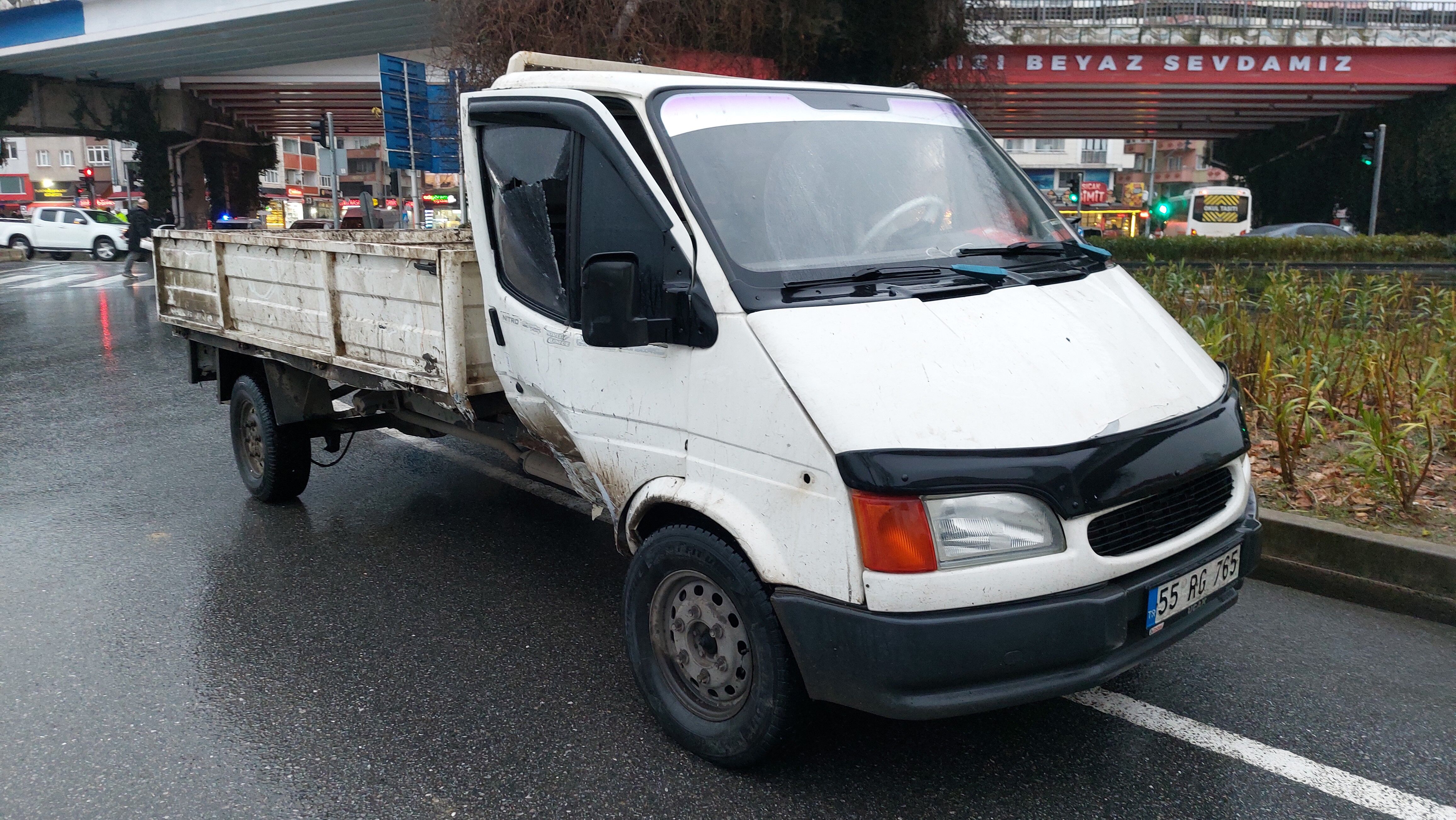 Samsun'da Otomobil Ve Kamyonet Çarpıştı 5