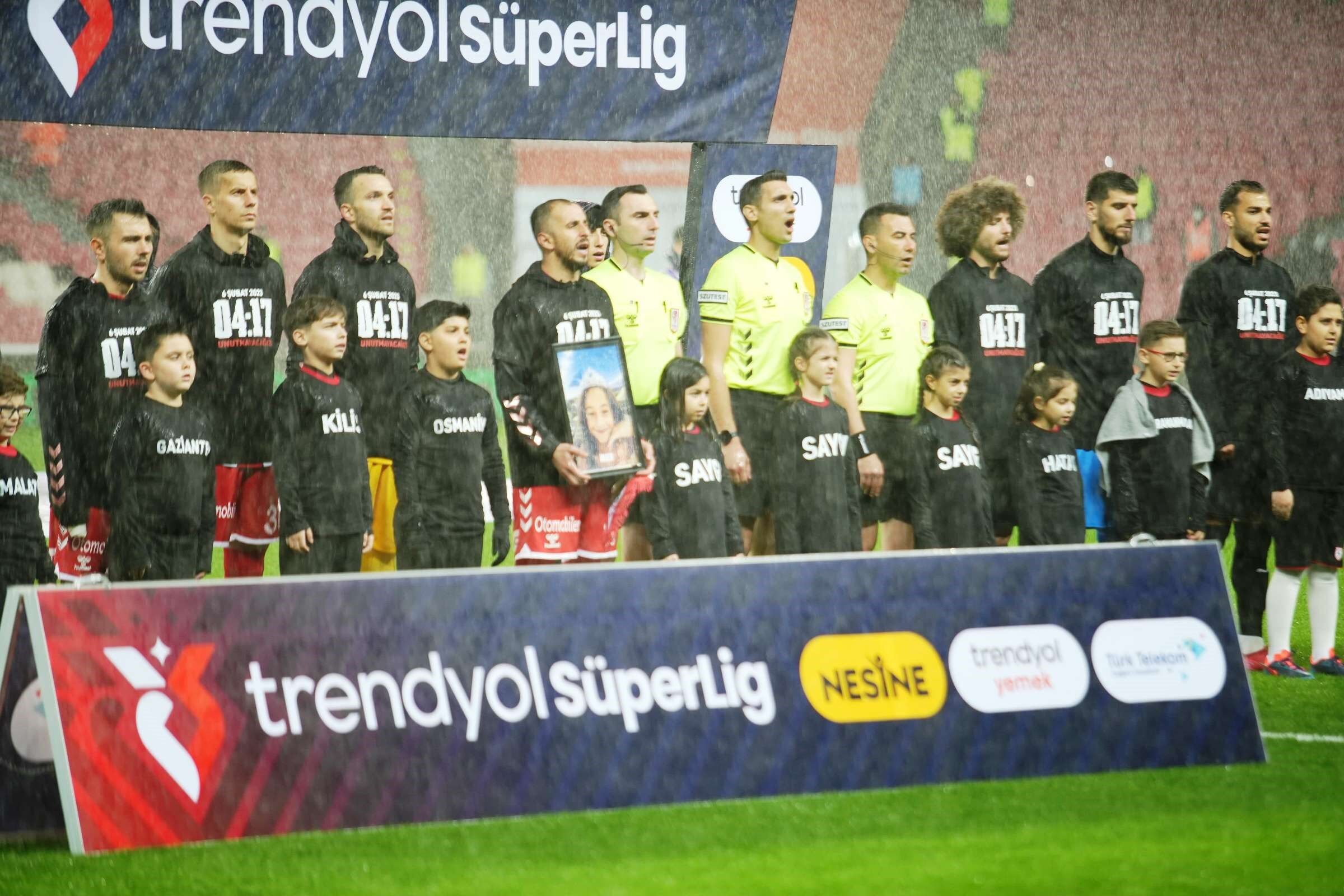 Samsunspor Ve Hatayspor’dan Depremzedelere Anlamlı Anma!2
