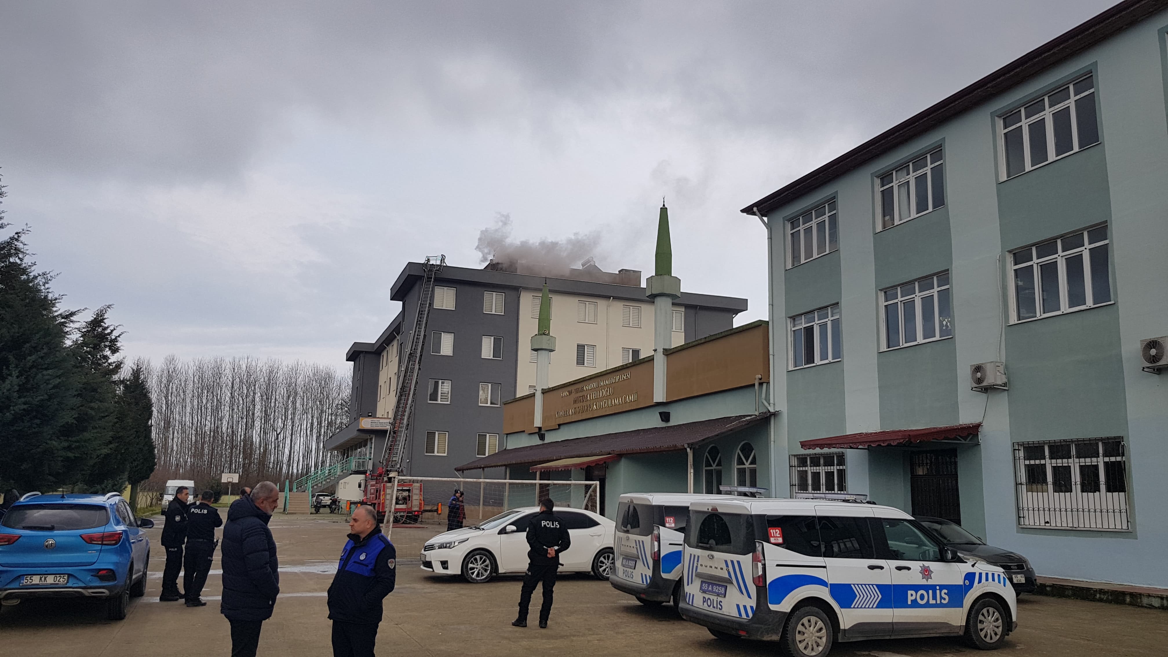 Terme’de Öğrenci Pansiyonunda Baca Yangını!2