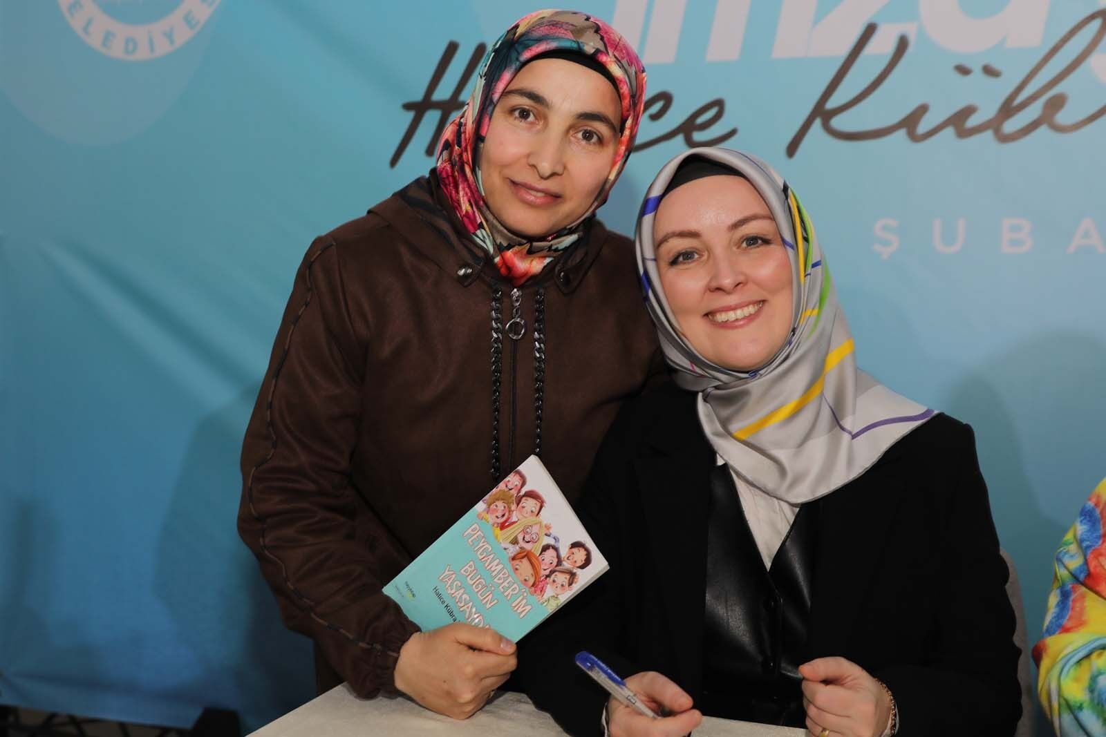 Yazar Hatice Kübra Tongar Bafralı Kadınlarla Buluştu 8