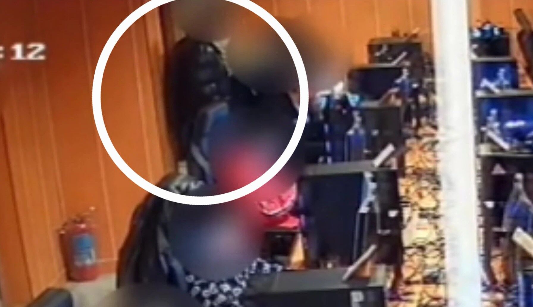12 Suç Kaydı Bulunan Şahıs Para Çalarken Önce Kameraya, Sonra Polise Yakalandı