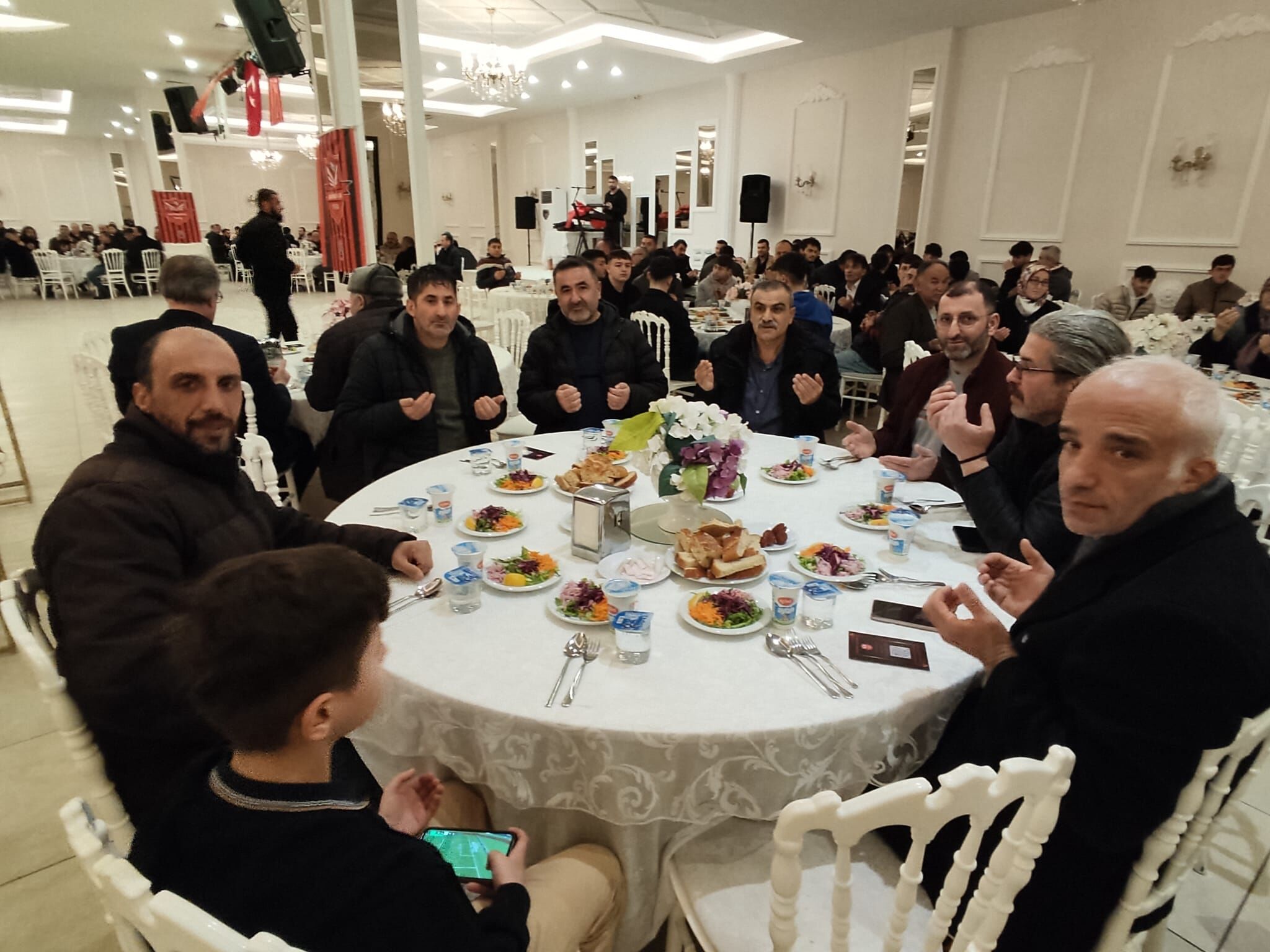 1930 Bafraspor’da İftar Gecesi Şampiyonluk Yolunda Büyük Buluşma! (18)
