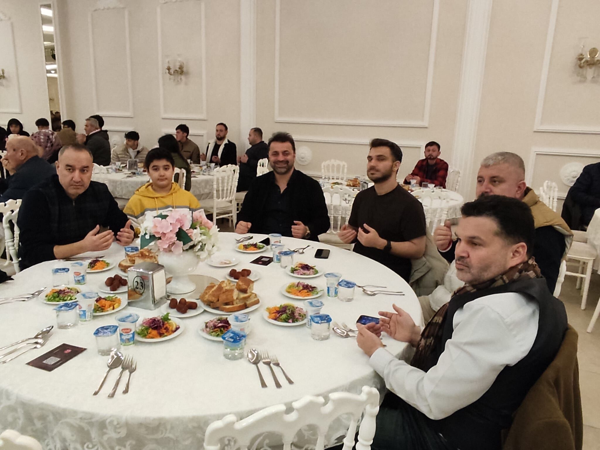 1930 Bafraspor’da İftar Gecesi Şampiyonluk Yolunda Büyük Buluşma! (19)