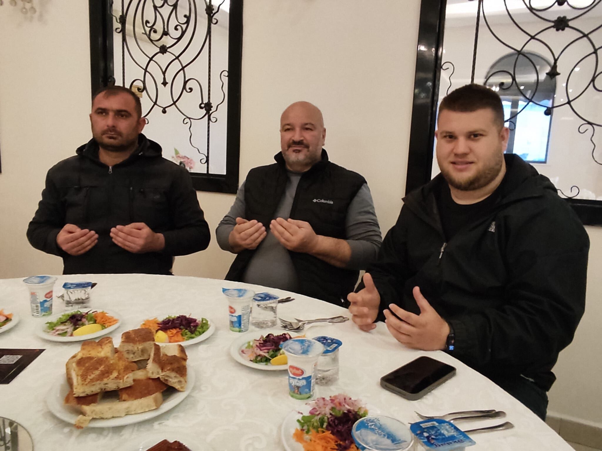 1930 Bafraspor’da İftar Gecesi Şampiyonluk Yolunda Büyük Buluşma! (21)