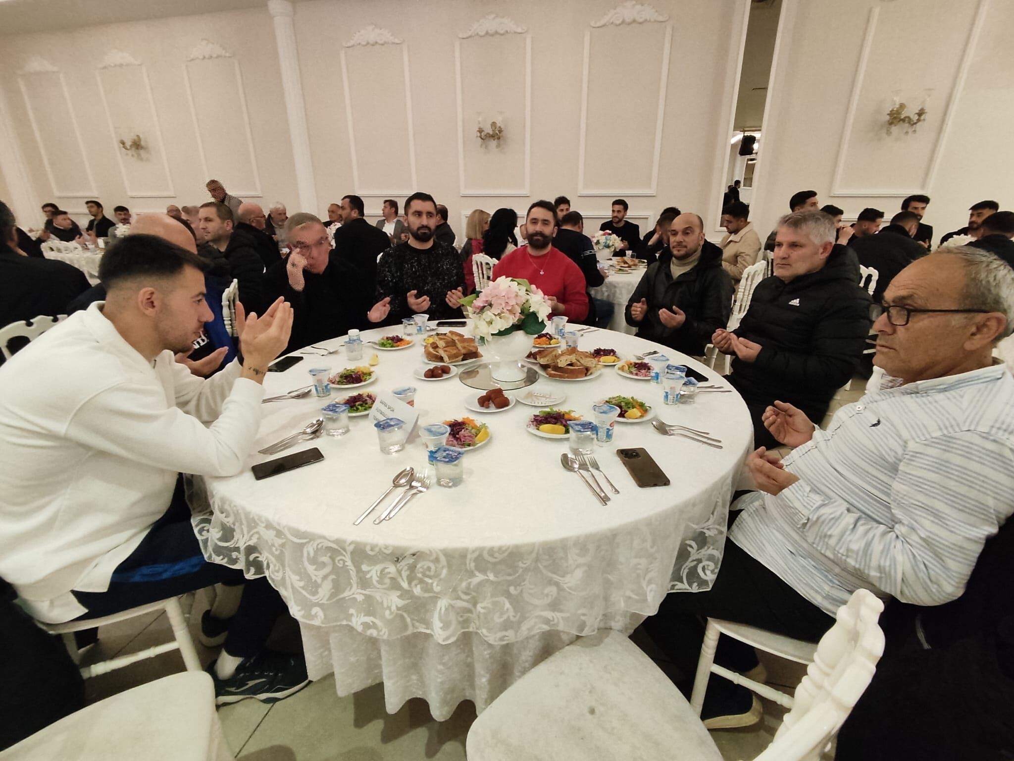 1930 Bafraspor’da İftar Gecesi Şampiyonluk Yolunda Büyük Buluşma! (5)