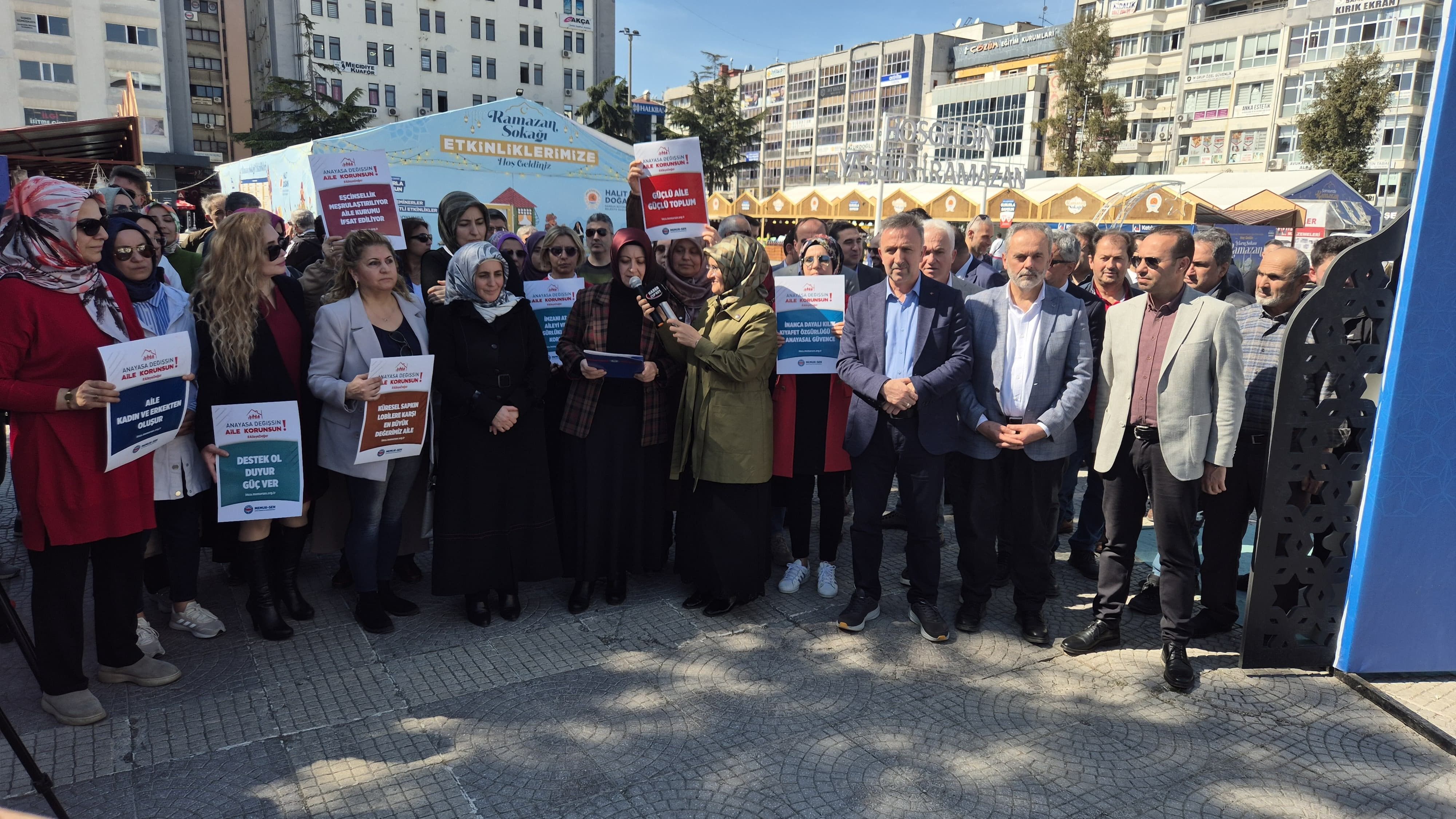 Anayasa Değişsin, Aile Korunsun