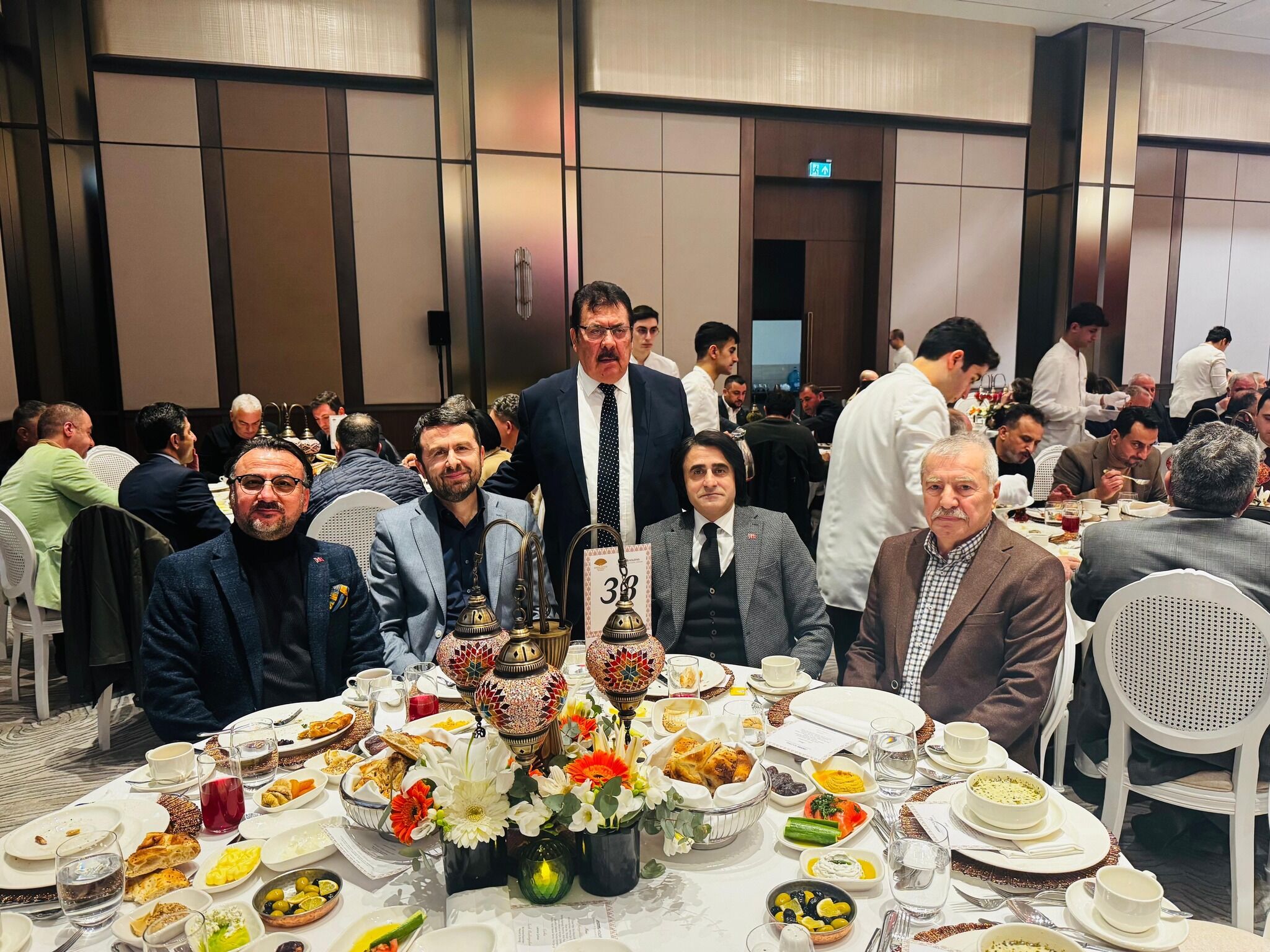 Astaş Holdi̇ng Ve Aşci Ai̇lesi̇nden Manevi̇yat Dolu Geleneksel İftar Yemeği̇... (5)