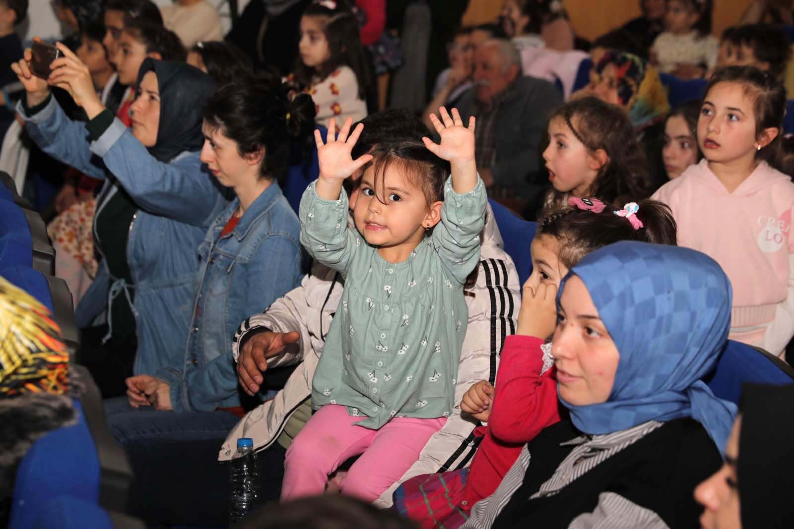 Bafra’da Sele Sepet Top Kandi̇l Şenli̇kleri̇ Görsel Şölene Dönüştü (13)