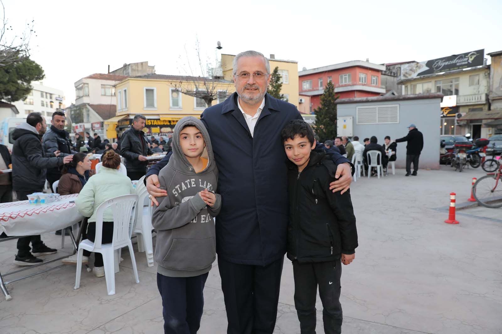 Başkan Kılıç, Milletvekili Kırcalı Ve Ak Parti İlçe Teşkilatı, Vatandaşlarla Aynı Sofrada (3)