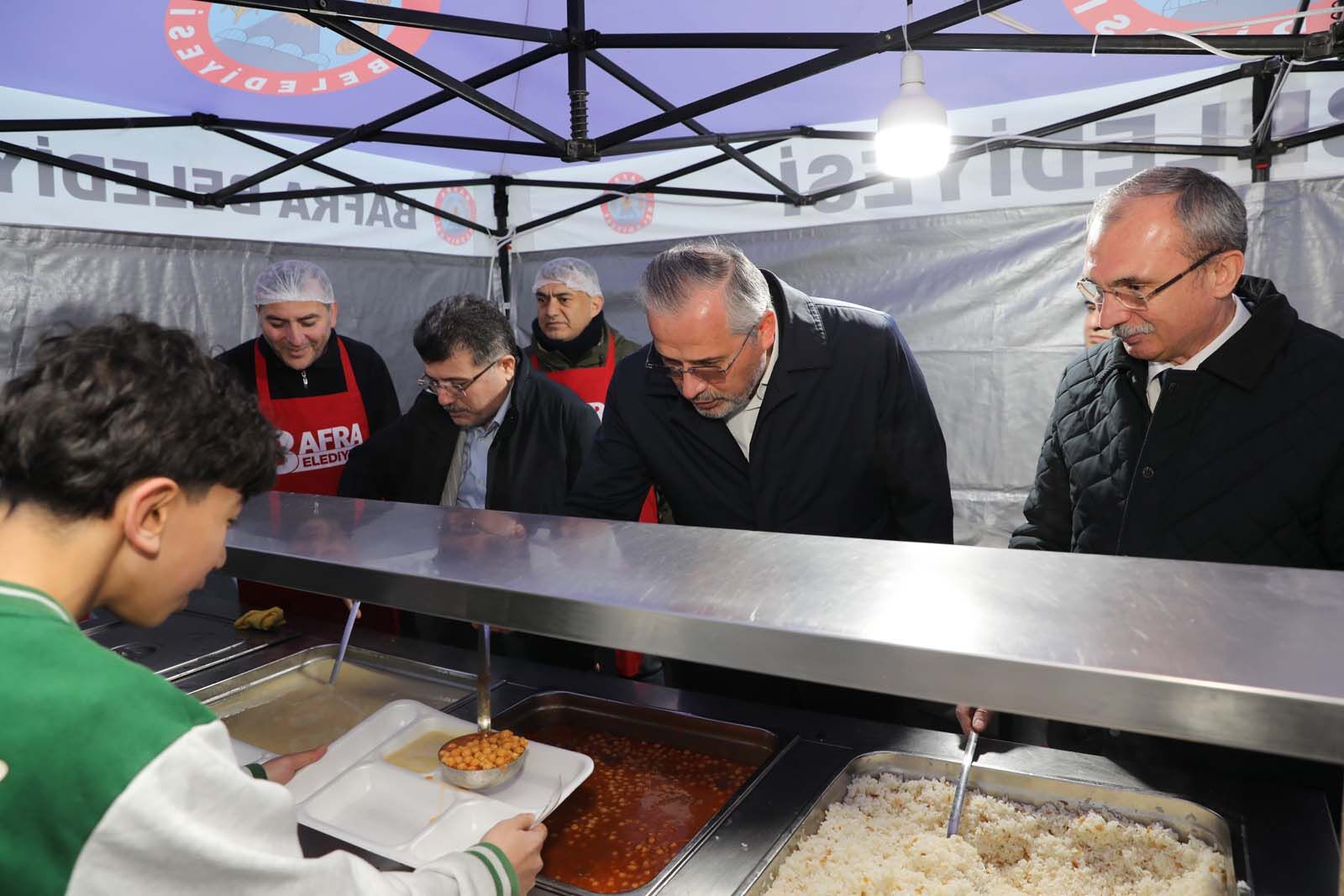 Başkan Kılıç, Milletvekili Kırcalı Ve Ak Parti İlçe Teşkilatı, Vatandaşlarla Aynı Sofrada (5)