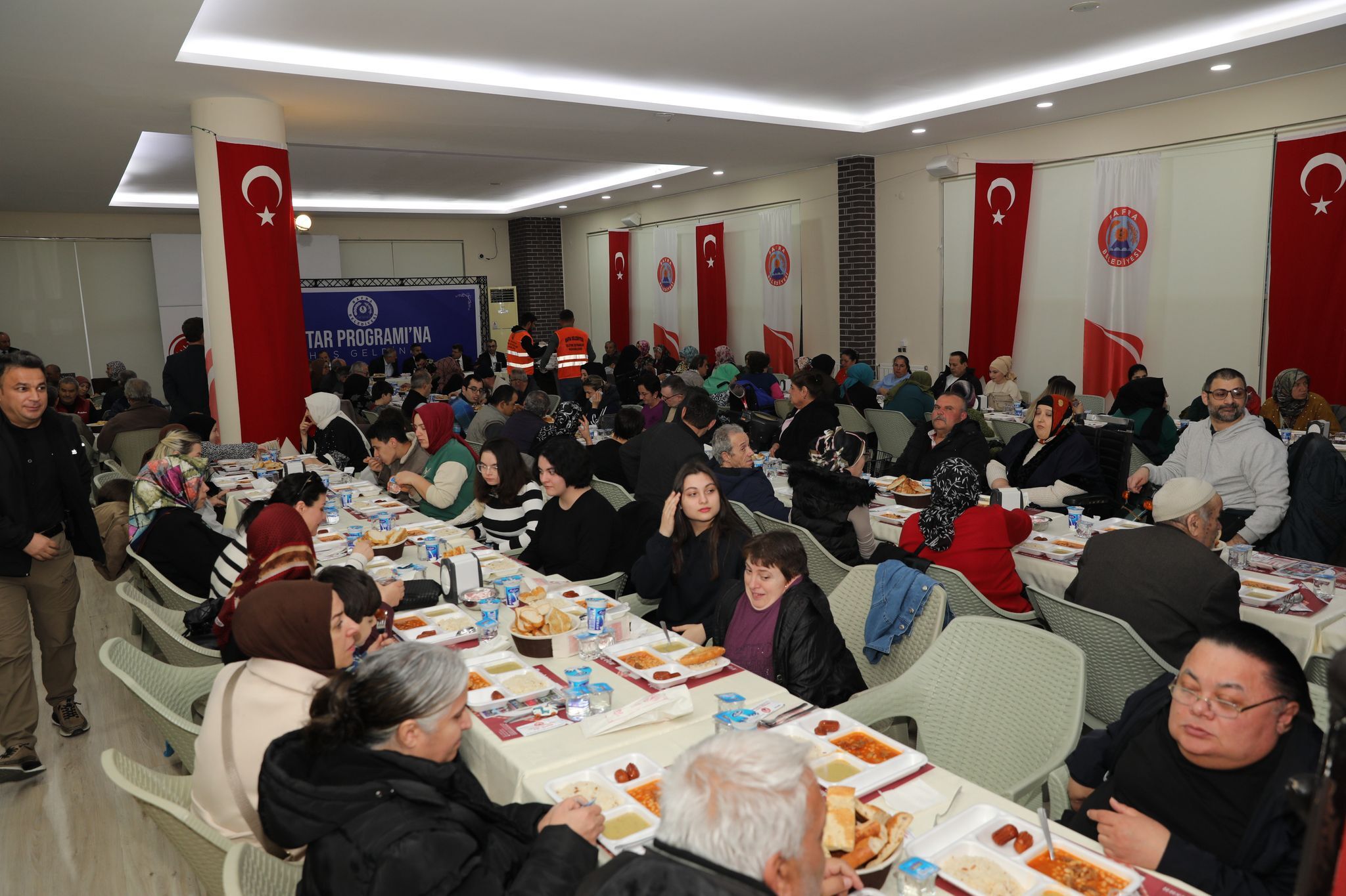 Başkan Kılıç’tan Engelleri Aşan İftar Buluşması (6)