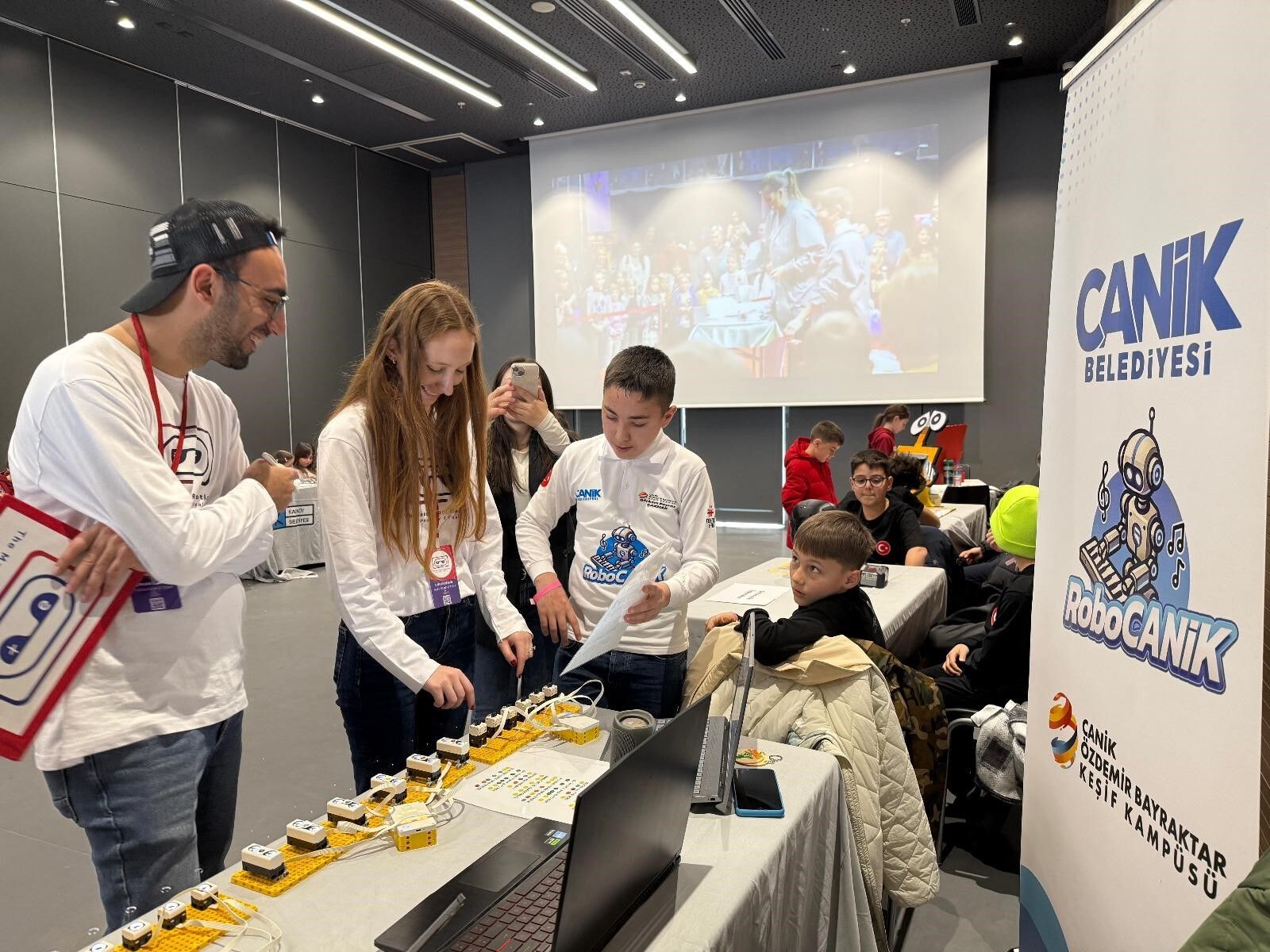 Canik Özdemir Bayraktar Keşif Kampüsü Robotex Şampiyonu Oldu 3