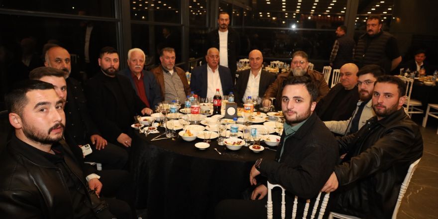 Eyüp Atmaca’dan Geleneksel İftar Yemeği (10)