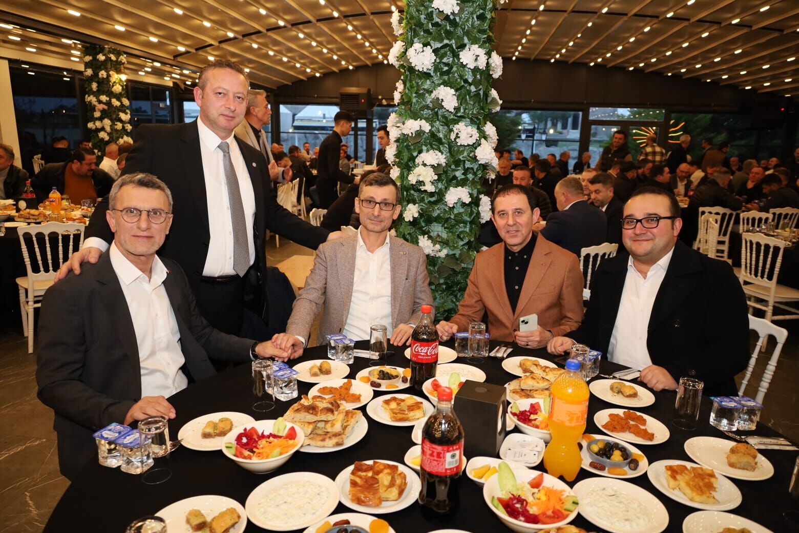 Eyüp Atmaca’dan Geleneksel İftar Yemeği (12)