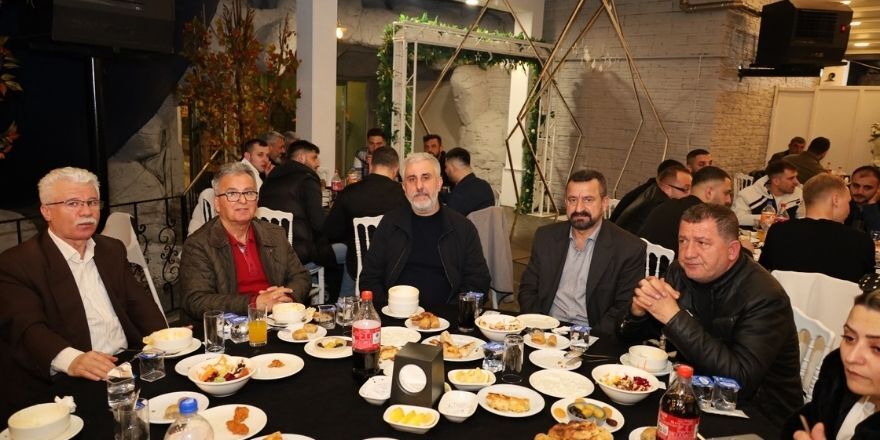 Eyüp Atmaca’dan Geleneksel İftar Yemeği (2)