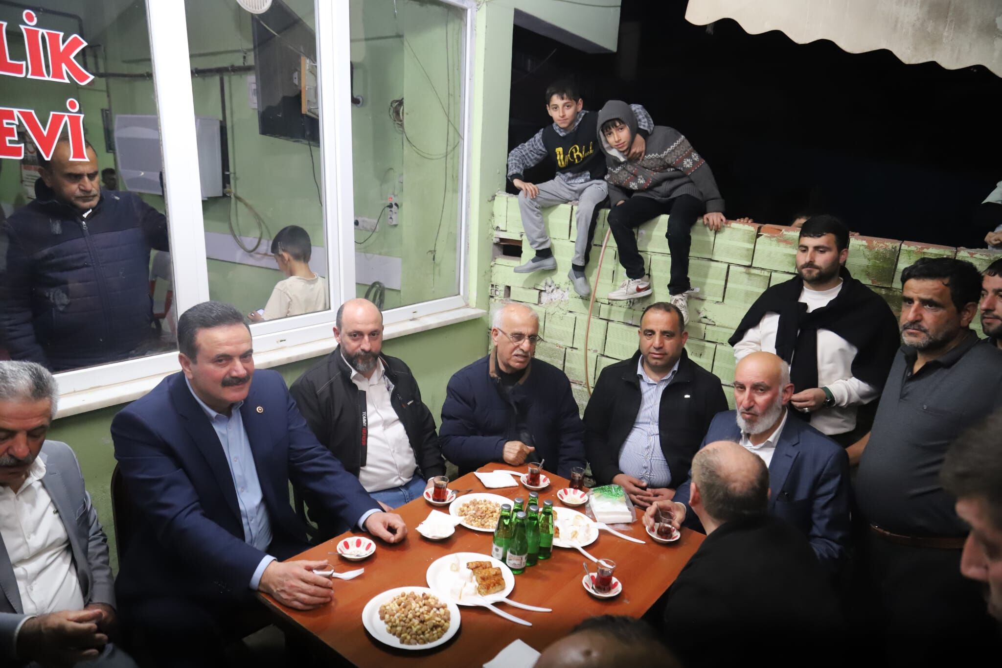 Haluk İpek Erdal Doğan'ın Iftar Programına Katıldı (4)