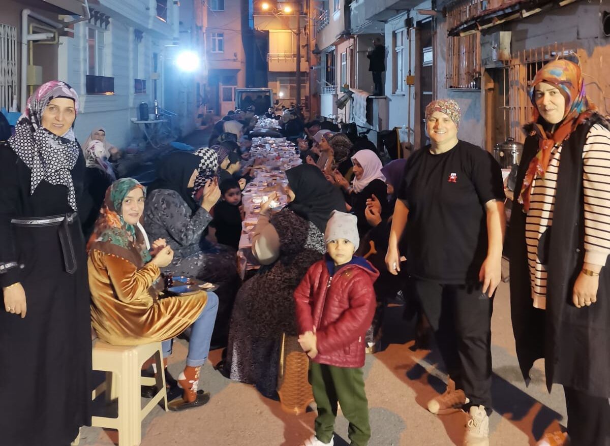 Kavakpınar Mahallesi Sakinlerinden Birlik Ve Beraberlik İftarı (1)