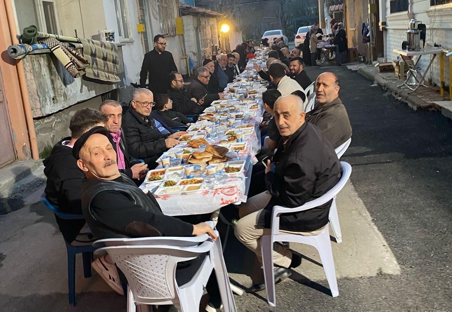 Kavakpınar Mahallesi Sakinlerinden Birlik Ve Beraberlik İftarı (2)