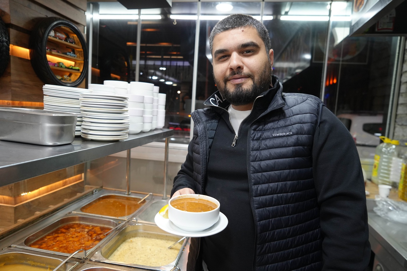 Samsun'da Içtiği Çorbanın Parasını Ödememek Için Tabağa Kıl Koydu2