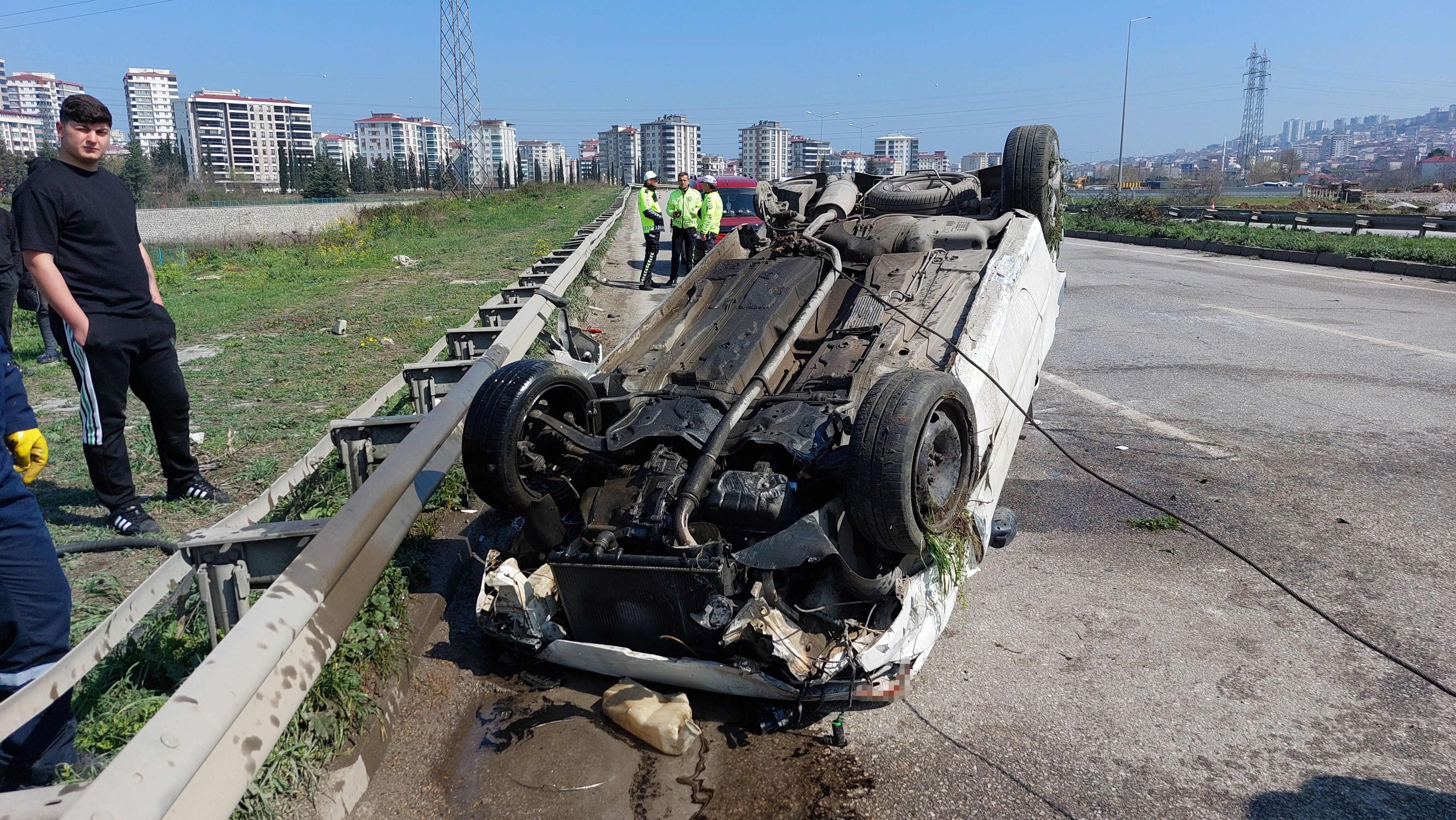 Samsun’da Otomobil Takla Attı 1 Yaralı (1)