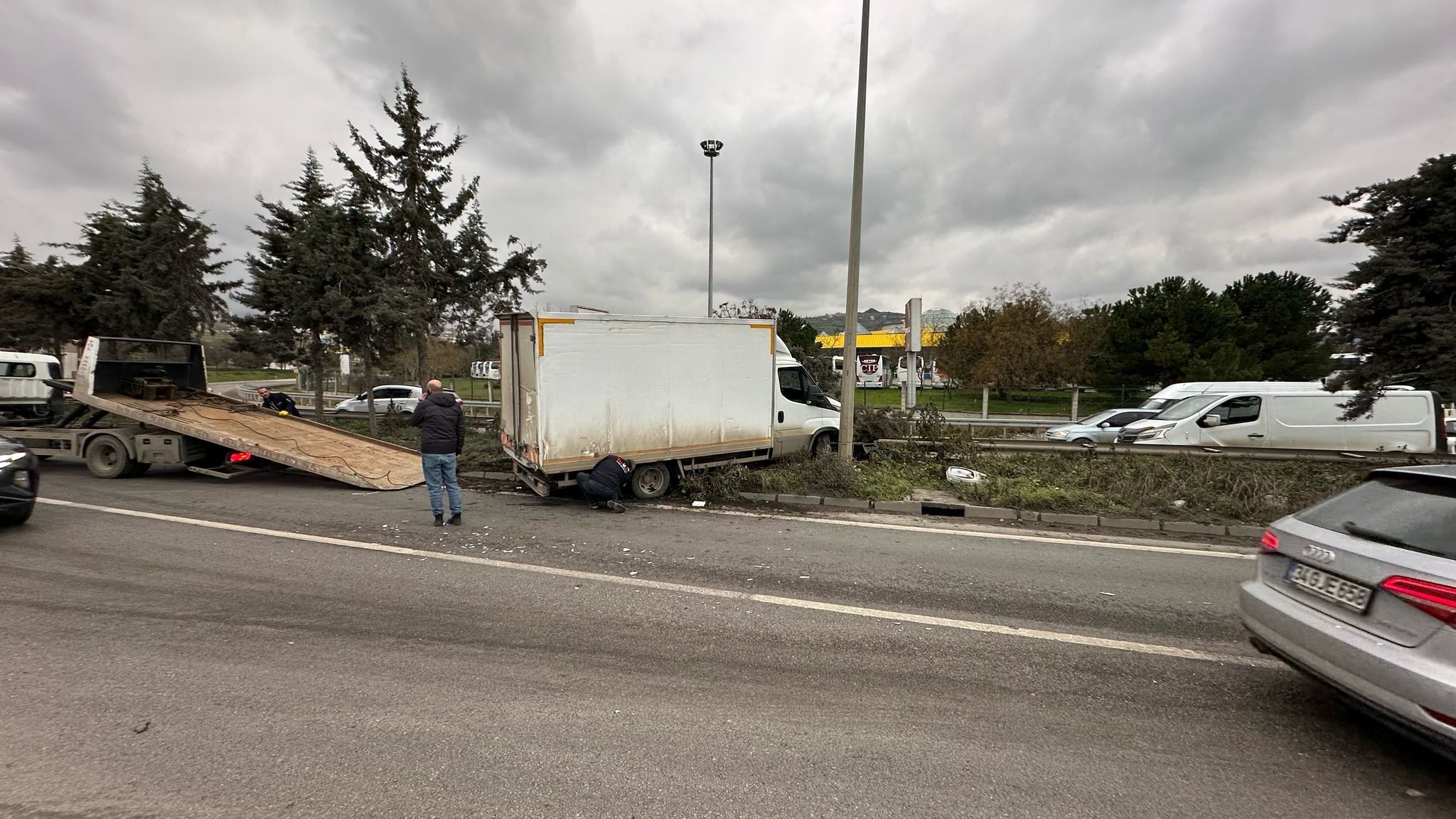 Samsun'da Tır Kamyonete Çarptı 2