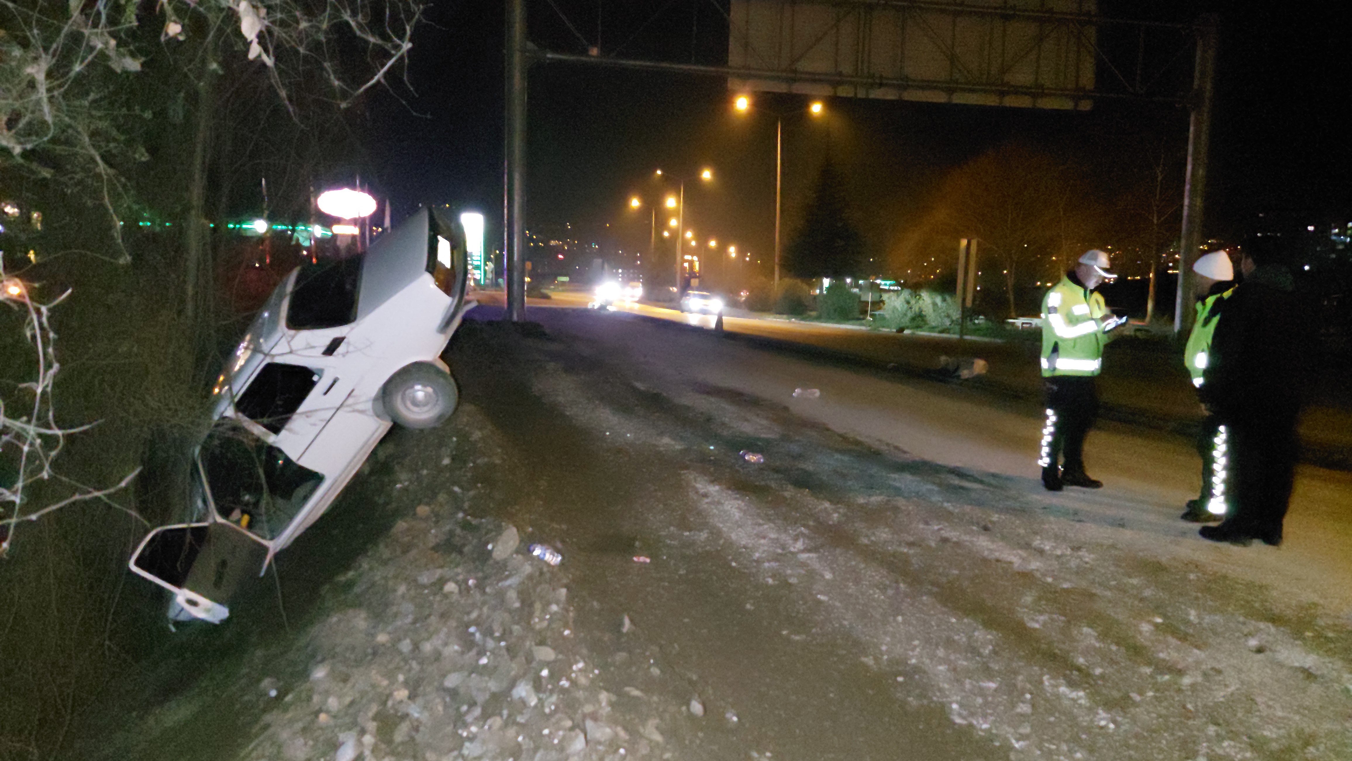 Samsun’da Trafik Kazasında 1 Kişi Yaralandı 4