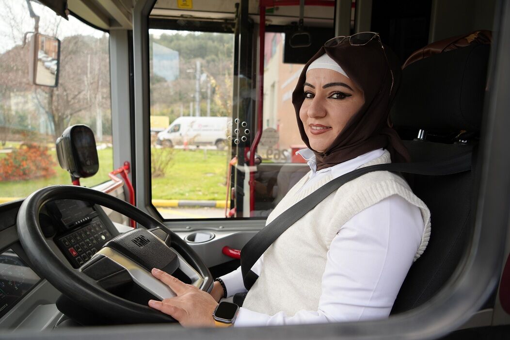 Samsun'un Toplu Ulaşımı Kadınlara Emanet Otobüs Şoförü, Vatman Ve Şef (4)