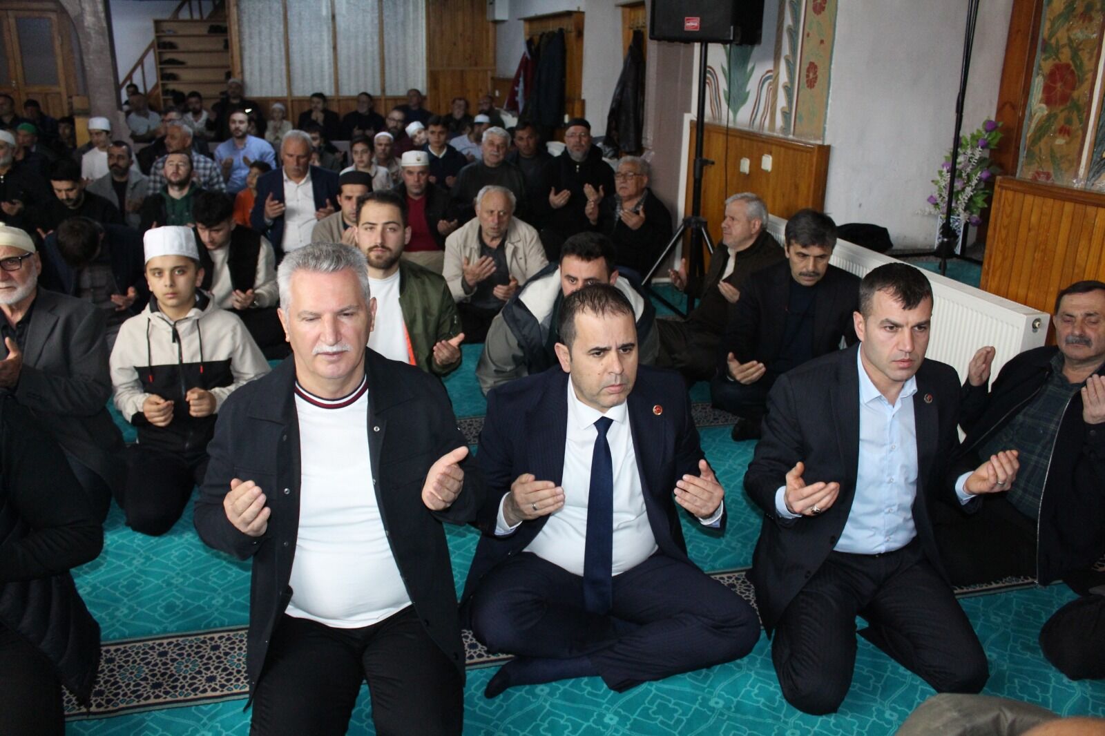 Şehit Lider Muhsin Yazıcıoğlu, Vefatının 16. Yılında Bafra'da Dualarla Anıldı (11)
