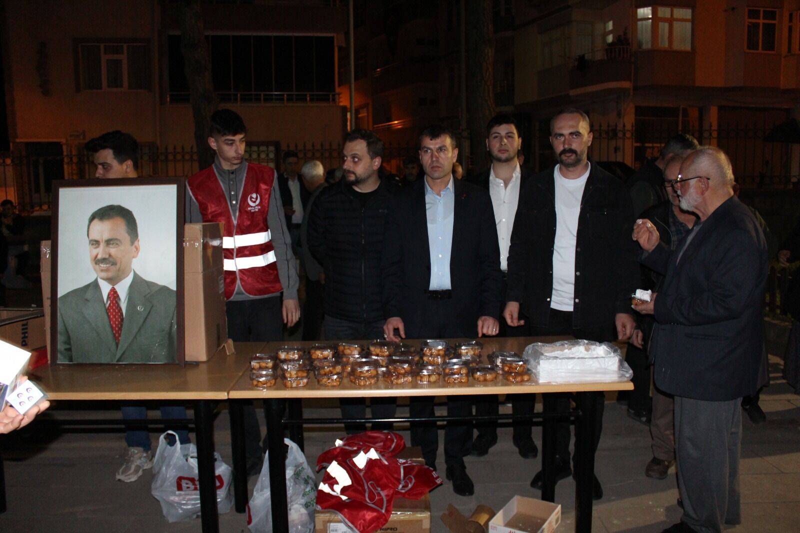 Şehit Lider Muhsin Yazıcıoğlu, Vefatının 16. Yılında Bafra'da Dualarla Anıldı (23)