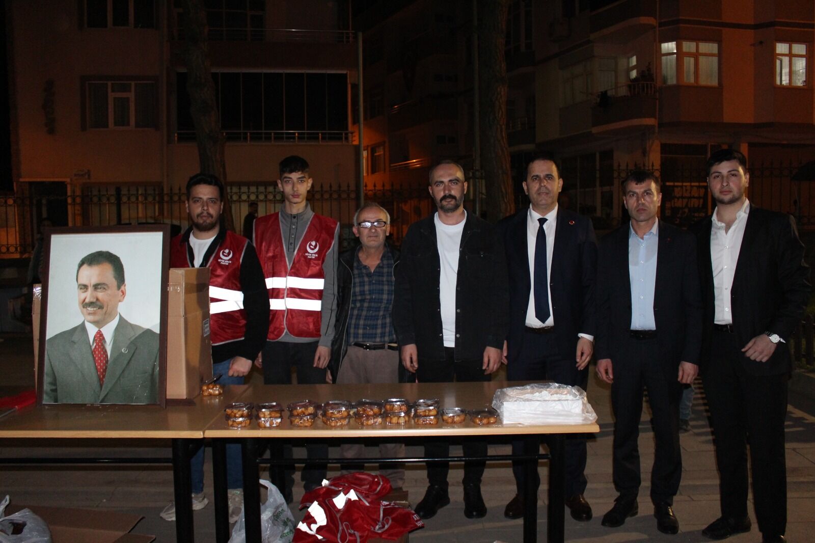 Şehit Lider Muhsin Yazıcıoğlu, Vefatının 16. Yılında Bafra'da Dualarla Anıldı (24)