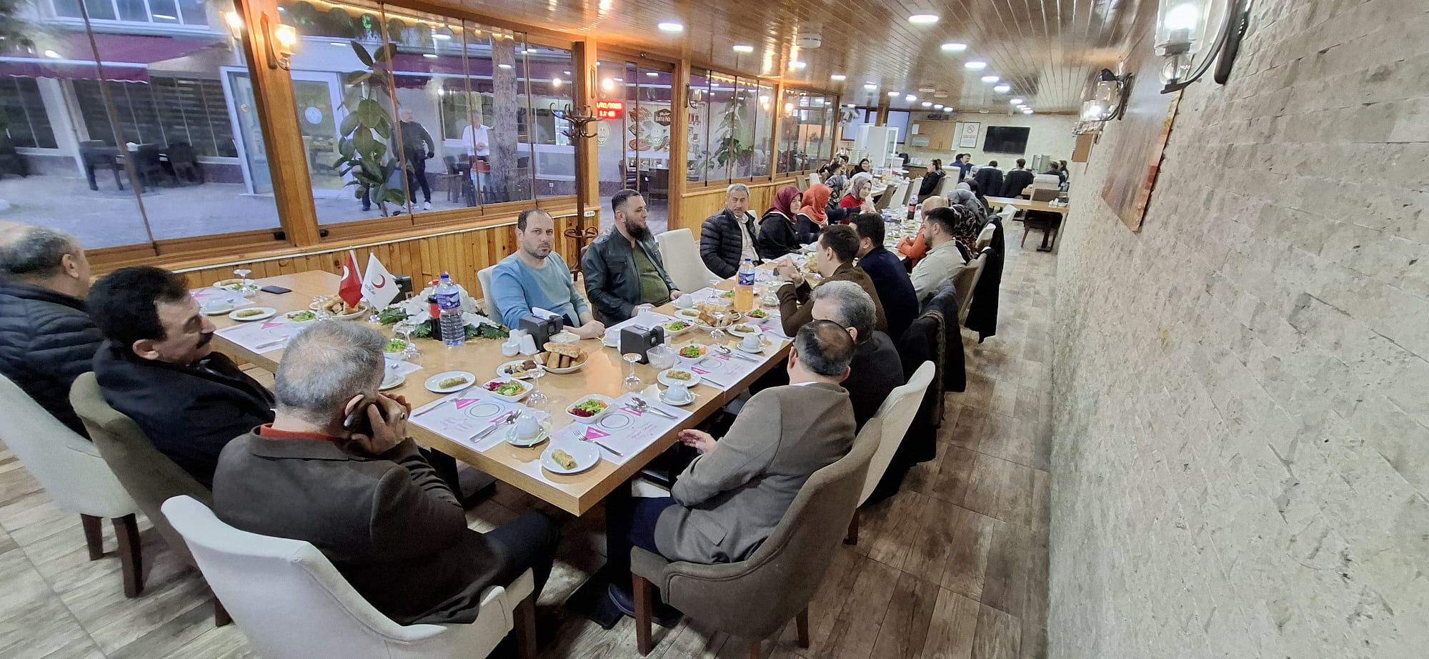 Türk Kızılay Bafra Şubesi İftar Programında Buluştu (1)