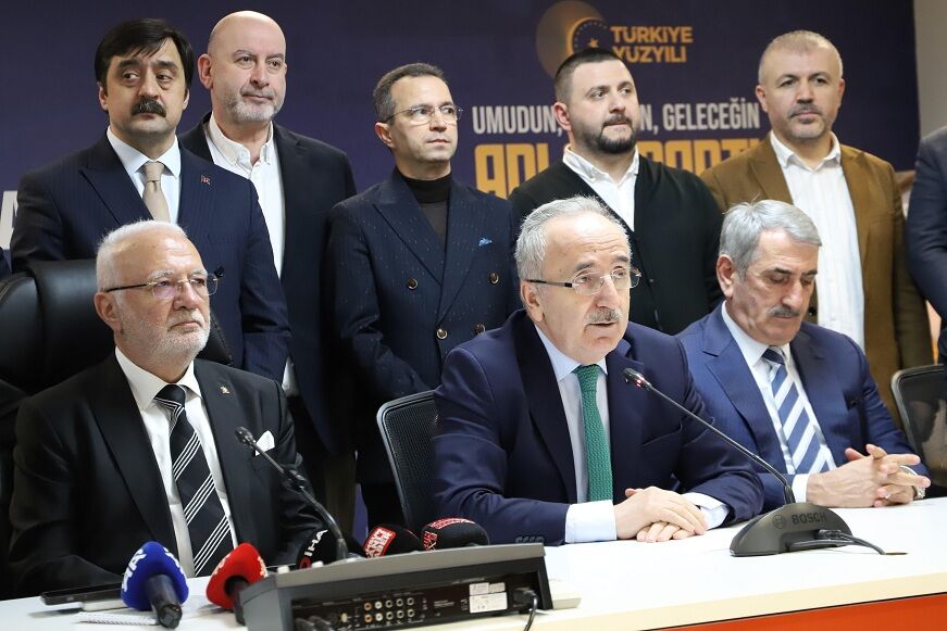 Yrp’den İstifa Eden Meclis Üyeleri Törenle Ak Parti’ye Katıldı! (2)