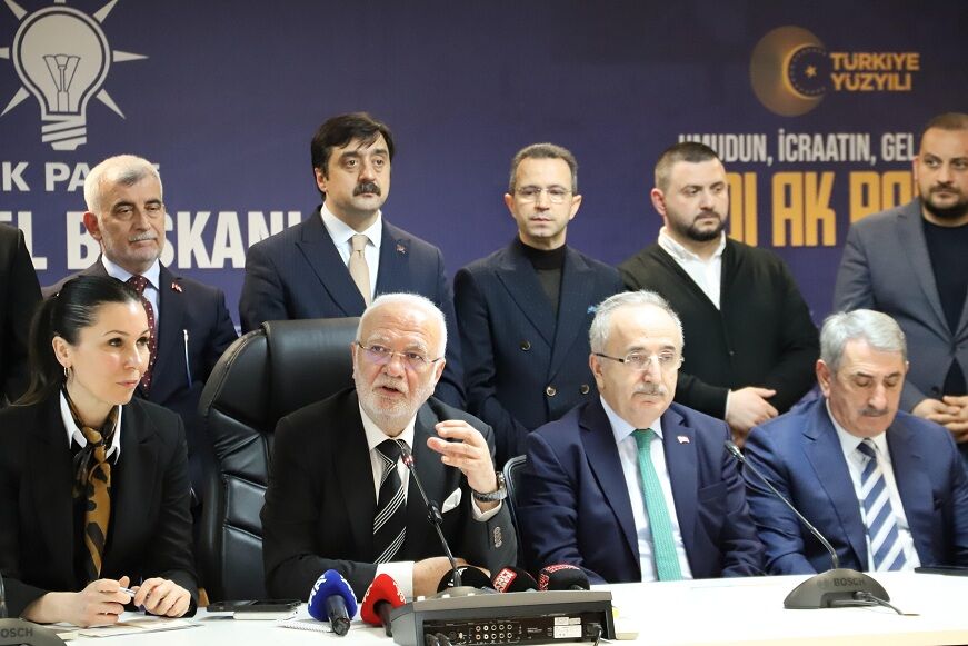 Yrp’den İstifa Eden Meclis Üyeleri Törenle Ak Parti’ye Katıldı! (3)