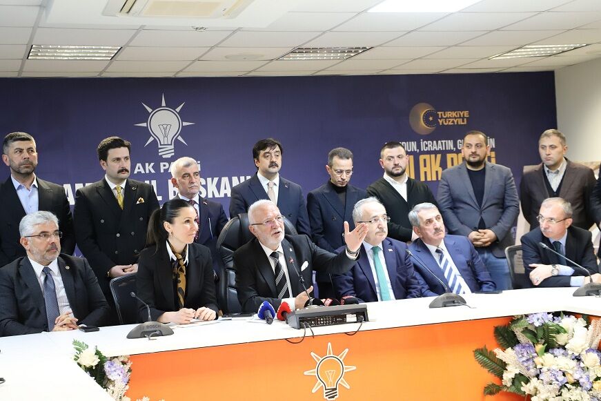 Yrp’den İstifa Eden Meclis Üyeleri Törenle Ak Parti’ye Katıldı! (5)