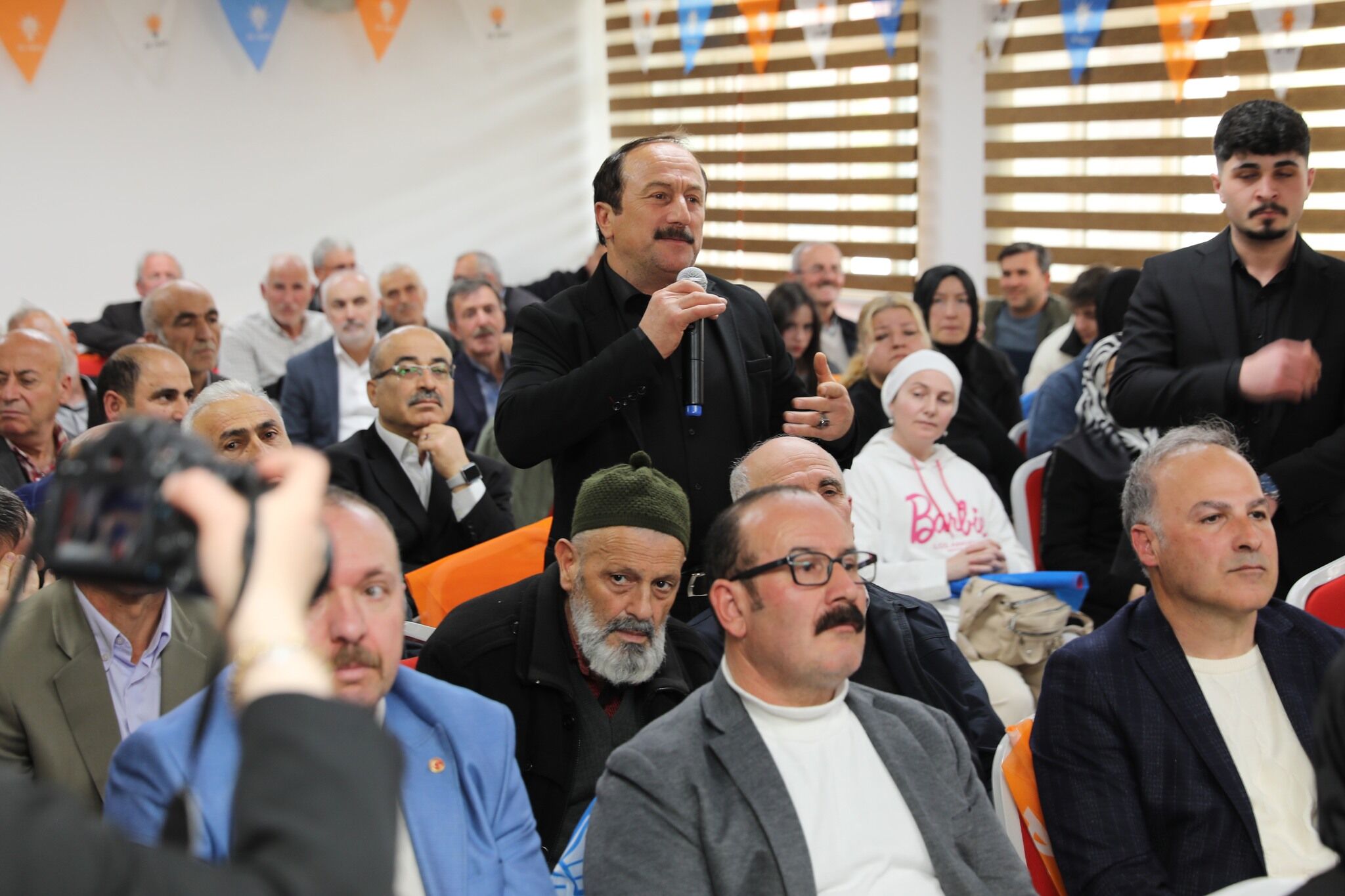 Ak Parti Bafra İlçe Danışma Meclisi Toplantısı Yoğun Katılımla Gerçekleştirildi (10)