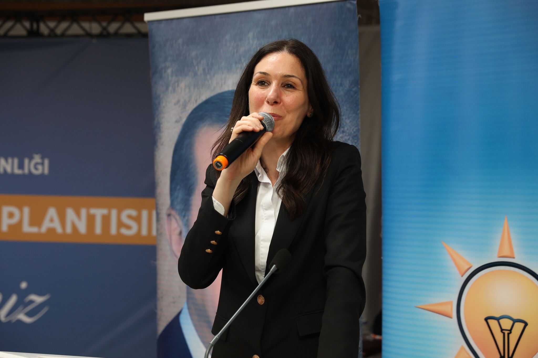 Ak Parti Bafra İlçe Danışma Meclisi Toplantısı Yoğun Katılımla Gerçekleştirildi (6)