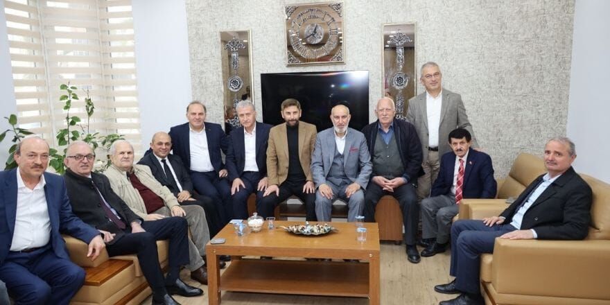 Ak Parti Bafra İlçe Teşkilatı’ndan Bayramlaşma (3)