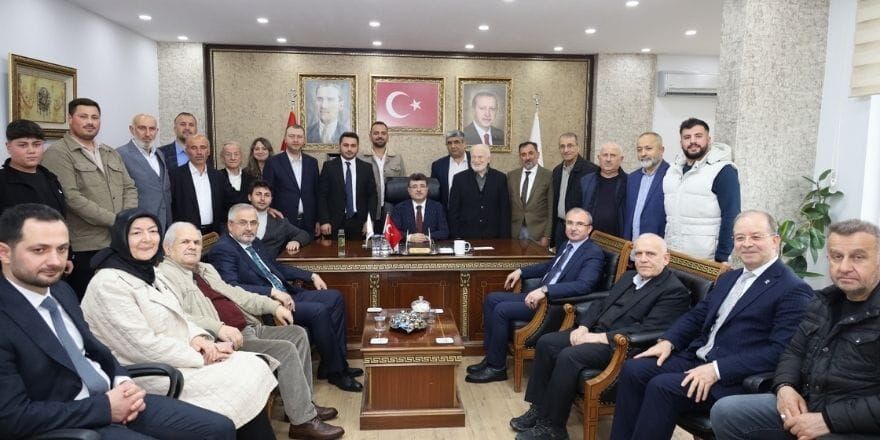 Ak Parti Bafra İlçe Teşkilatı’ndan Bayramlaşma (4)